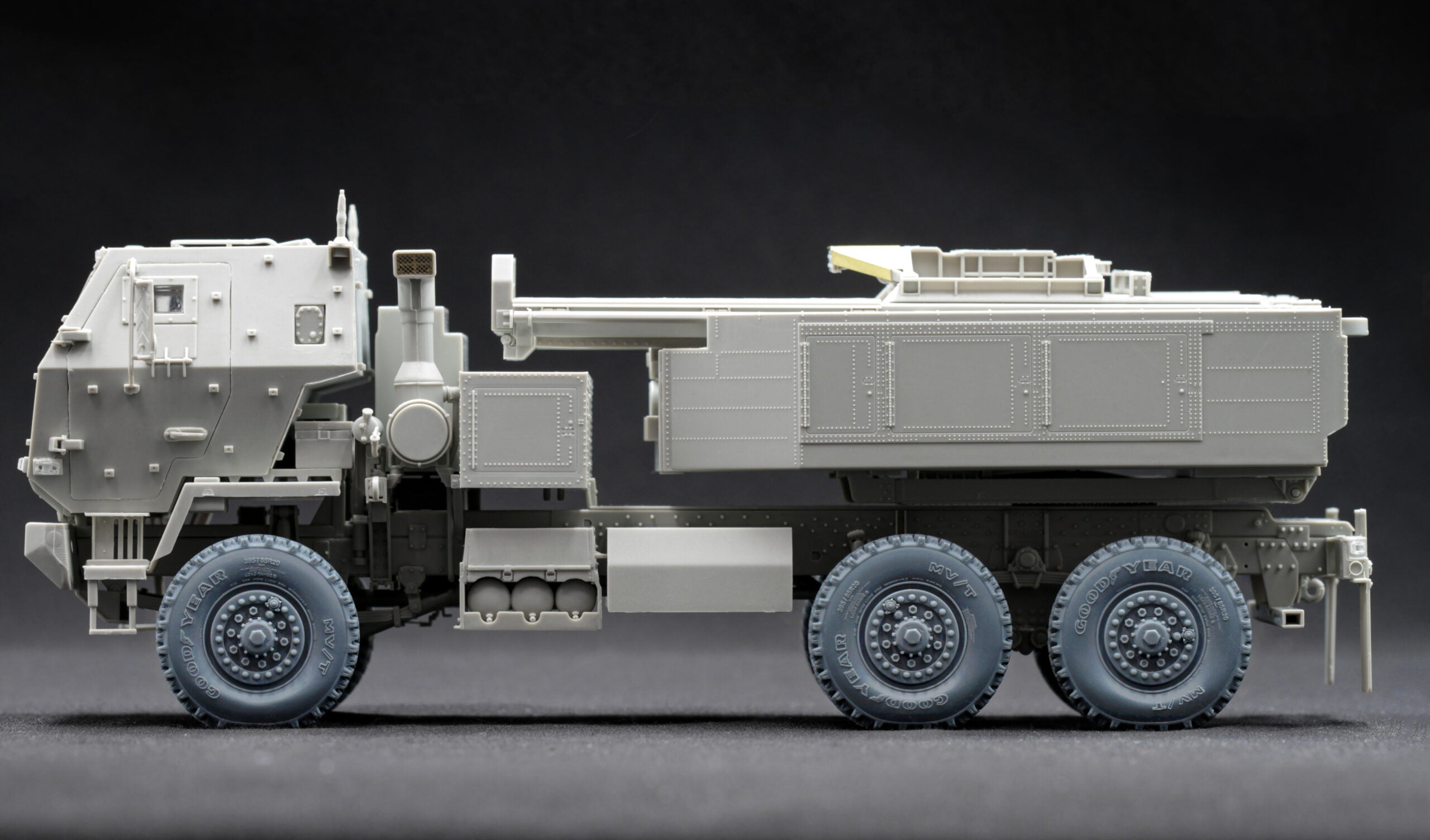 HIMARS Sagged Wheel Set for Trumpeter (for Trumpeter model kit) 1:35 Scale X WM 35011S