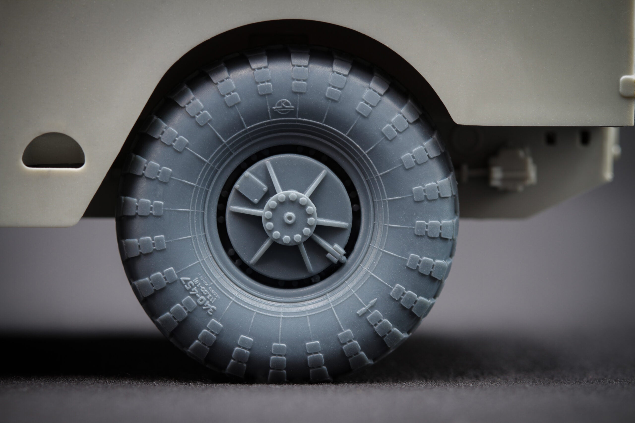 BRDM-2 Ordinary Wheel Set (for Trumpeter model kit) 1:35 Scale X WM 35013