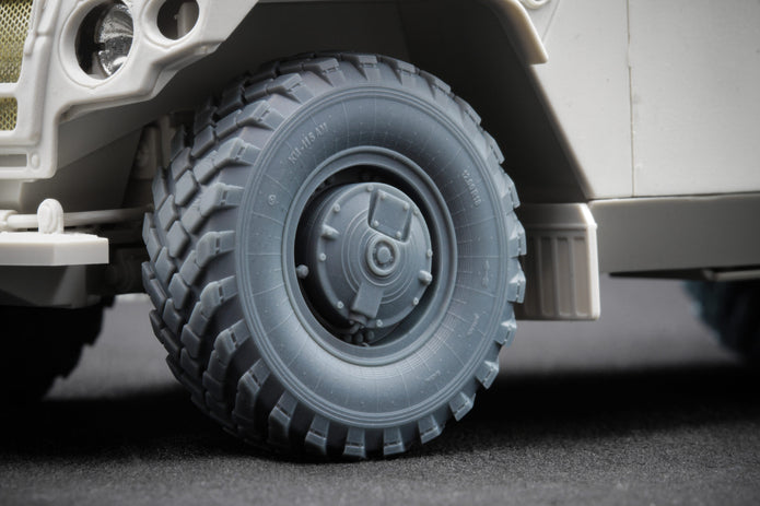 GAZ Tiger v1 Ordinary Wheel Set (for Meng model kit) 1:35 Scale X WM 35015