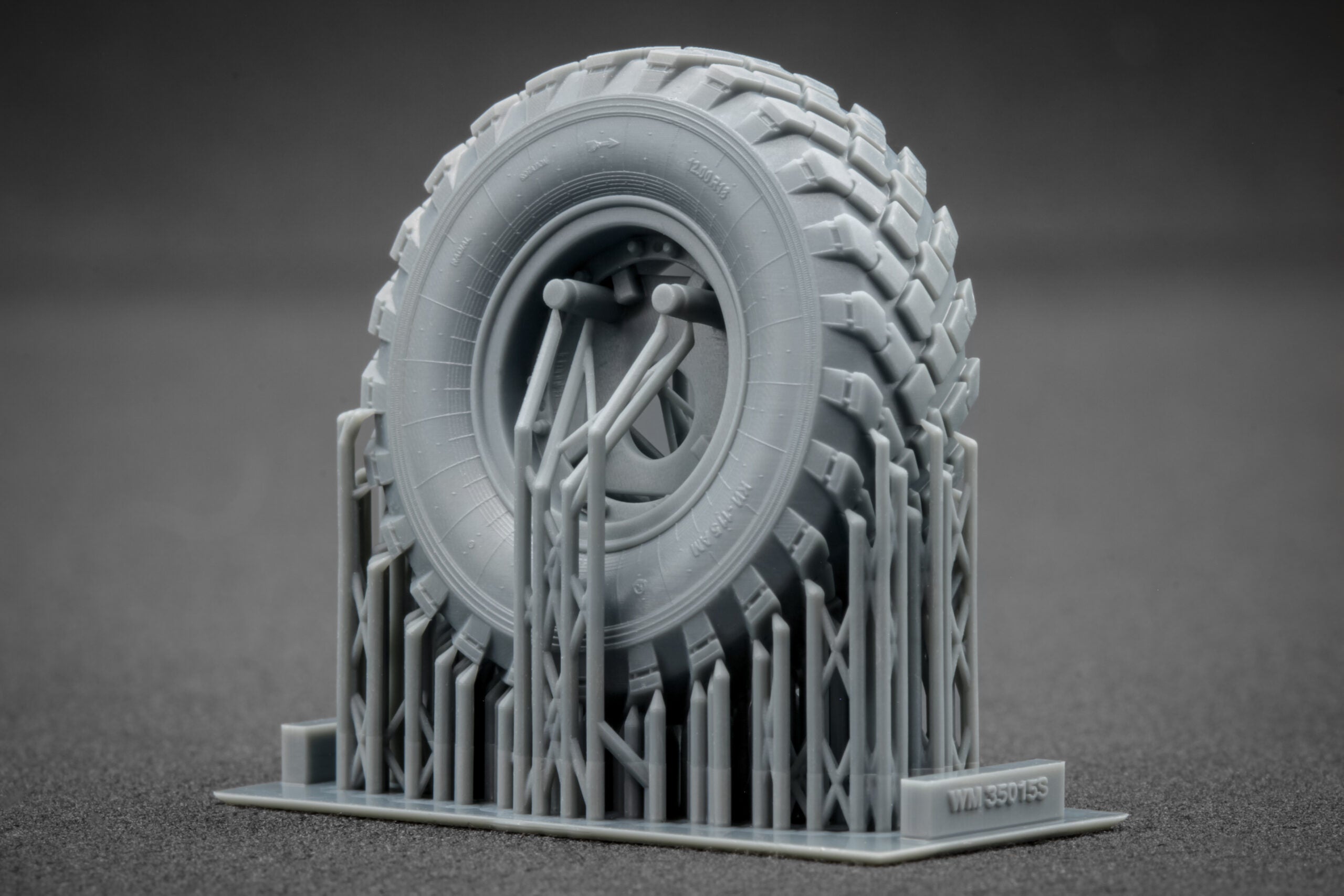 GAZ Tiger v2 Sagged Wheel Set (with protection) (for Meng model kit) 1:35 Scale X WM 35016S