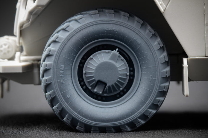 GAZ Tiger v2 Sagged Wheel Set (with protection) (for Meng model kit) 1:35 Scale X WM 35016S