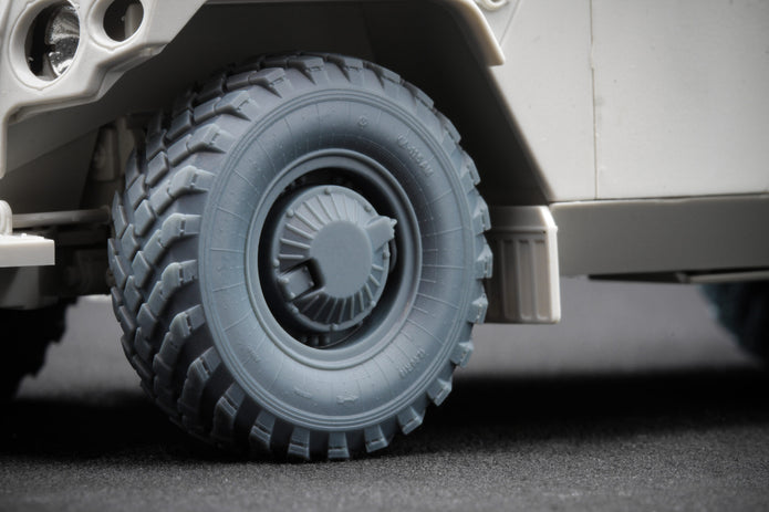 GAZ Tiger v2 Ordinary Wheel Set (with protection) (for Meng model kit) 1:35 Scale X WM 35016