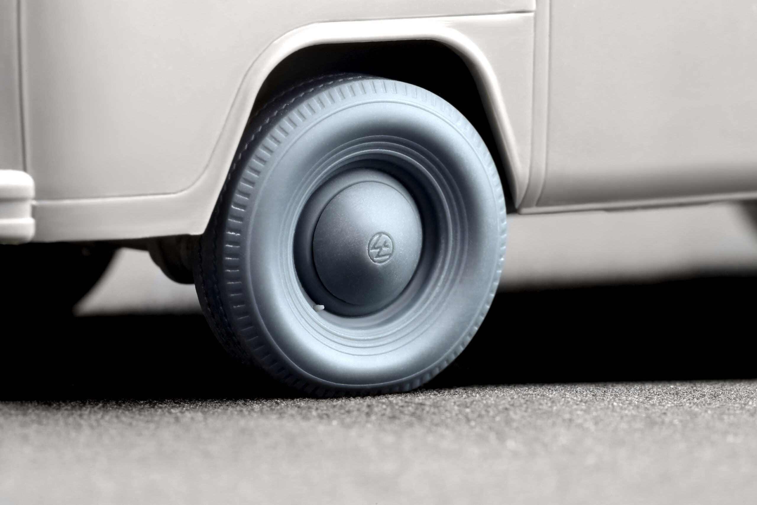 Cargo Truck T2 “Transporter” Sagged Wheel Set (for AK-Interactive model kit) 1:35 Scale X WM 35019S