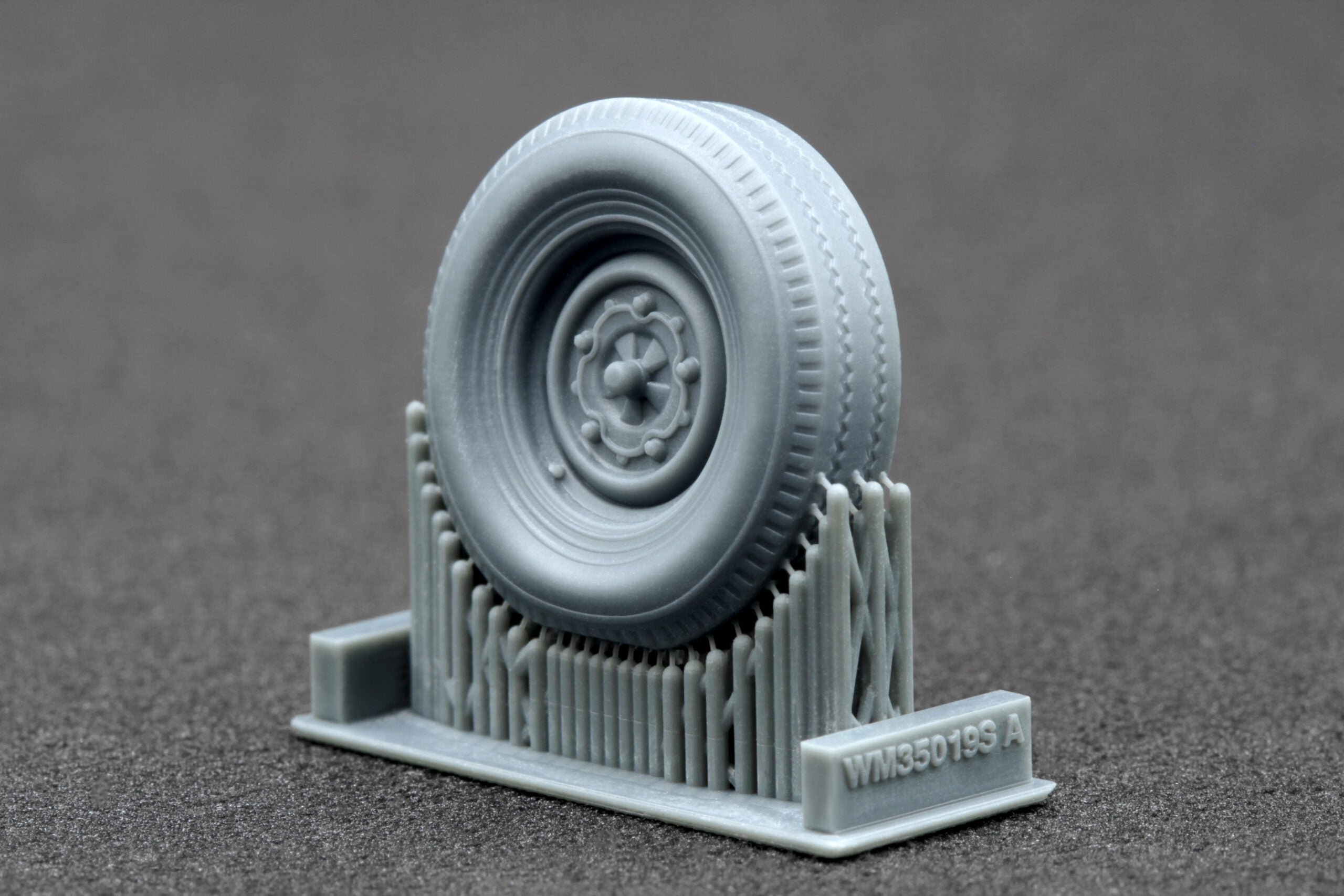 Cargo Truck T2 “Transporter” Sagged Wheel Set (for AK-Interactive model kit) 1:35 Scale X WM 35019S