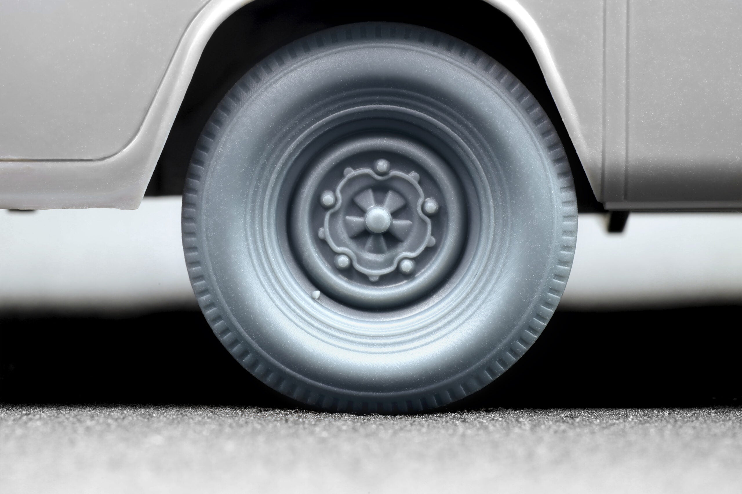 Cargo Truck T2 “Transporter” Ordinary Wheel Set (for AK-Interactive model kit) 1:35 Scale X WM 35019