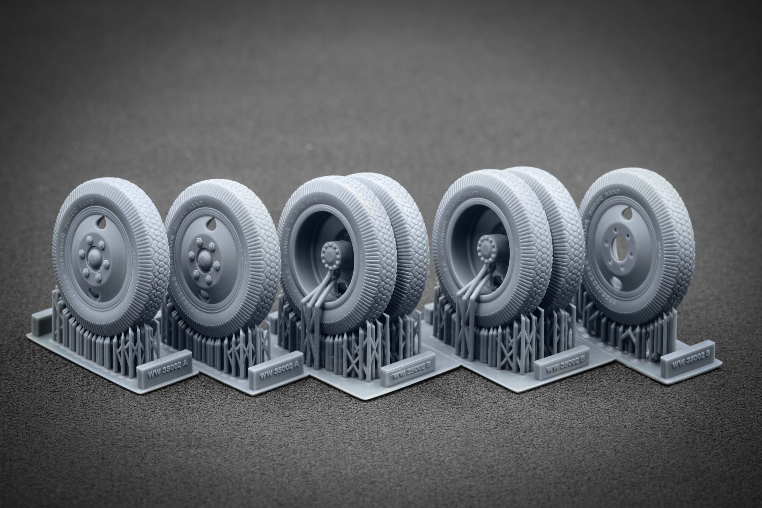 Zis-5 Ordinary Wheel Set (for HobbyBoss model kit) 1:35 Scale X WW 35002