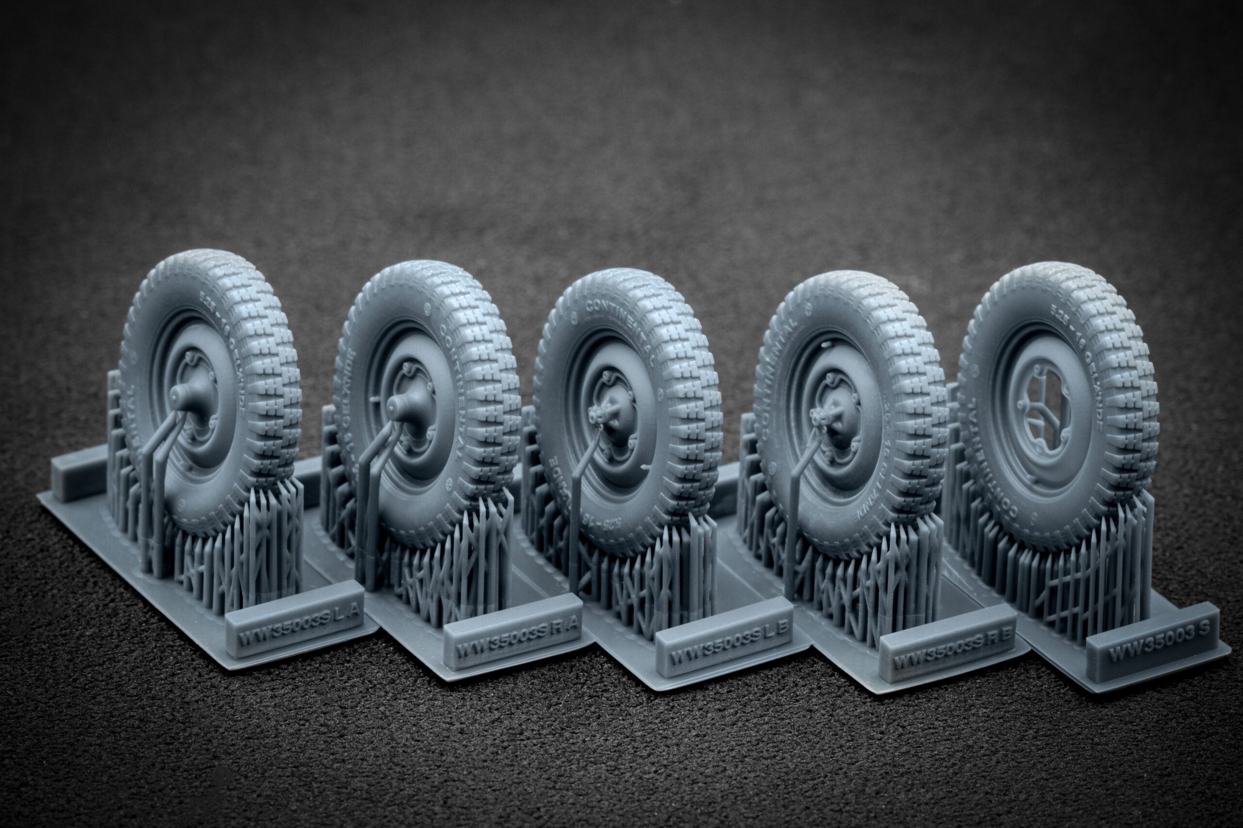 VW type 82 “Kübelwagen” Sagged Wheel Set (for Meng, Tamiya model kit) 1:35 Scale X WW 35003S