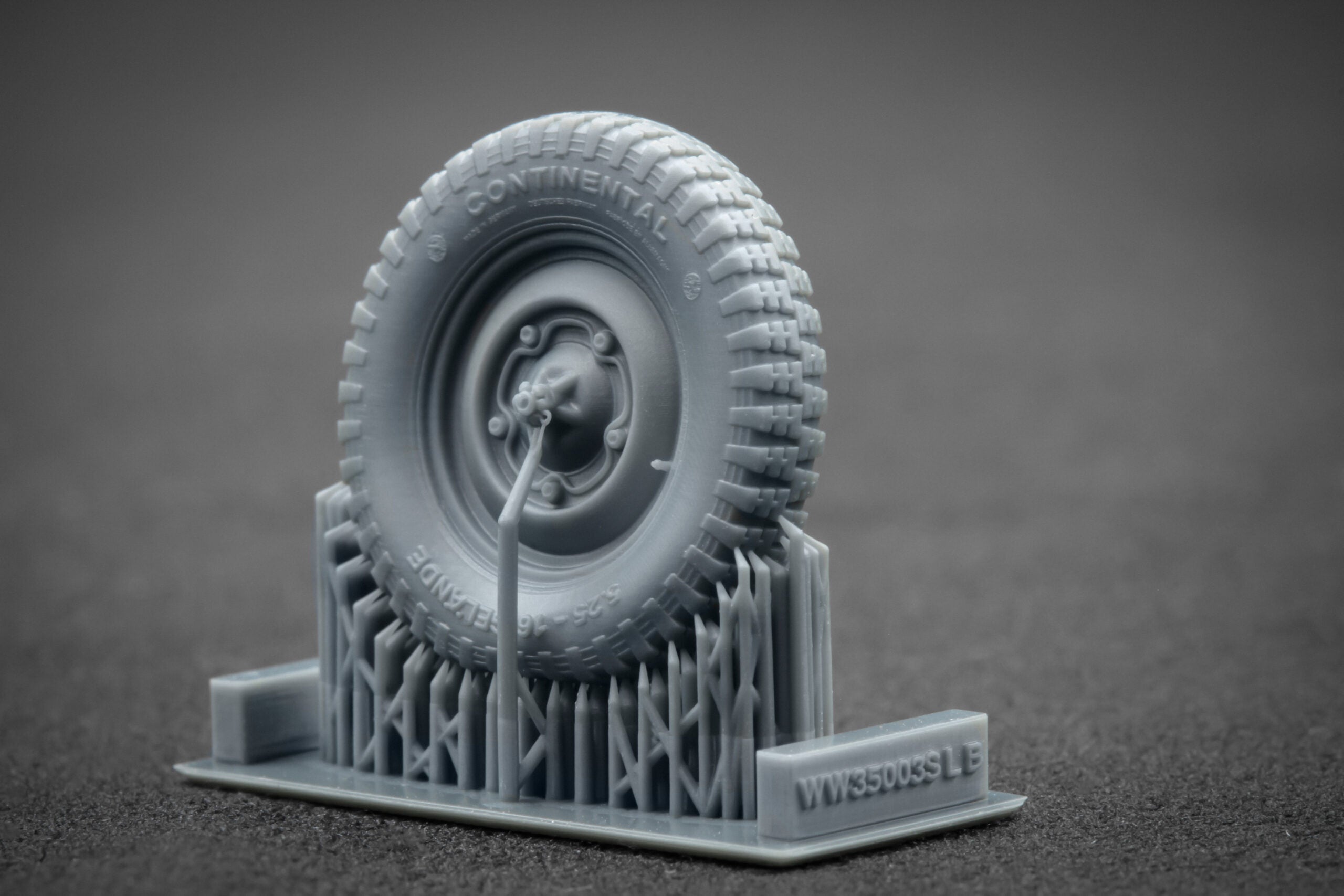VW type 82 “Kübelwagen” Sagged Wheel Set (for Meng, Tamiya model kit) 1:35 Scale X WW 35003S