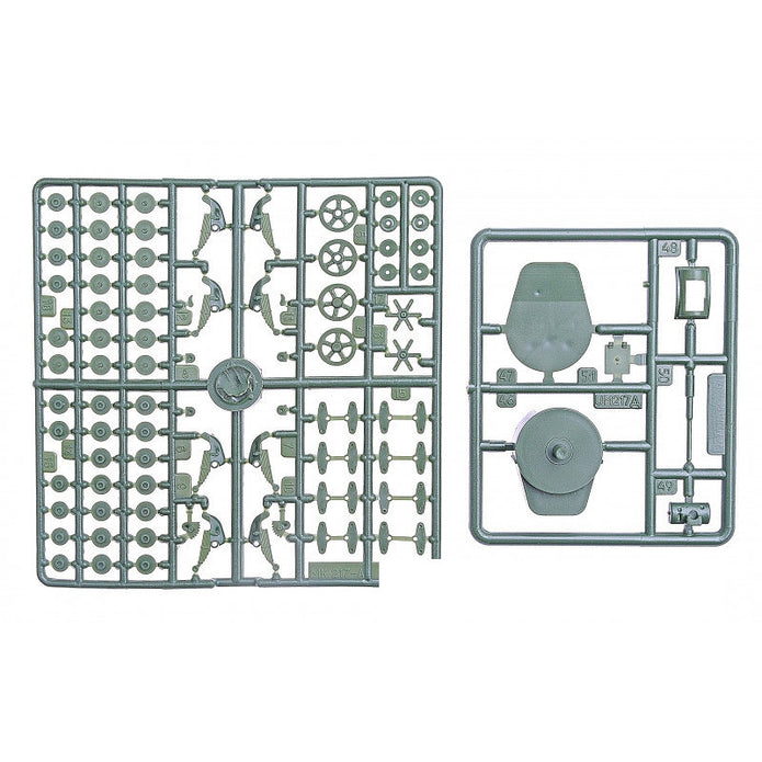 UMT 217 T-26 Soviet light tank Scale 1:72 Plastic Model Tank Kit