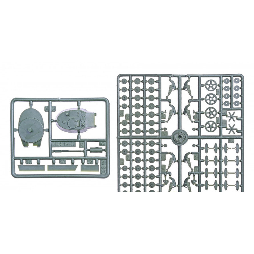 UMT 218 T-26-1 Soviet light tank version 1939 Scale 1:72 Plastic Model Tank Kit