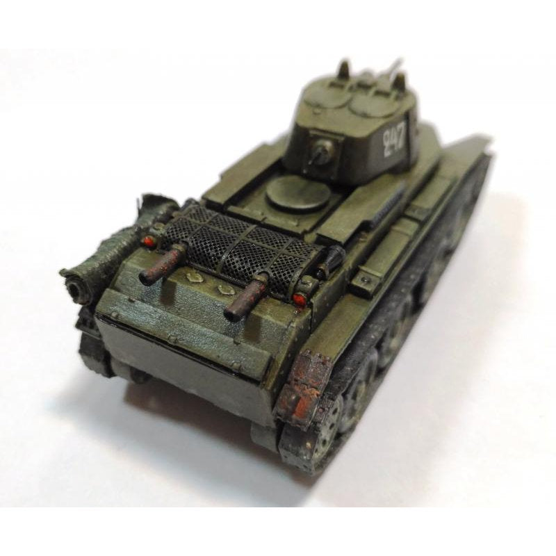 UMT 311 BT-7 WWII Soviet light tank (1937) Scale 1:72 Plastic Model Tank Kit