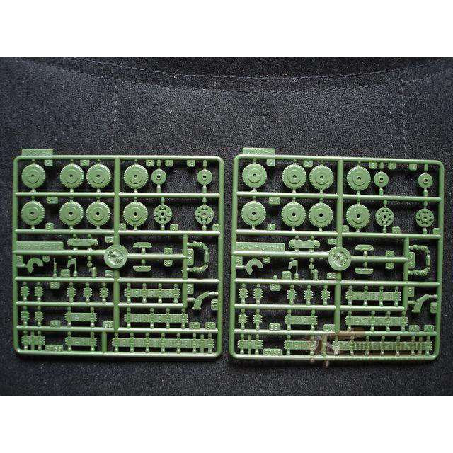 UMT 311 BT-7 WWII Soviet light tank (1937) Scale 1:72 Plastic Model Tank Kit