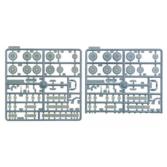 UMT 313 RBT-5 Soviet wheel-track tank Scale 1:72 Plastic Model Tank Kit