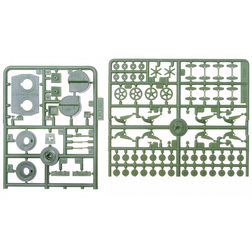 UMT 316 T-26 Soviet light tank Scale 1:72 Plastic Model Tank Kit