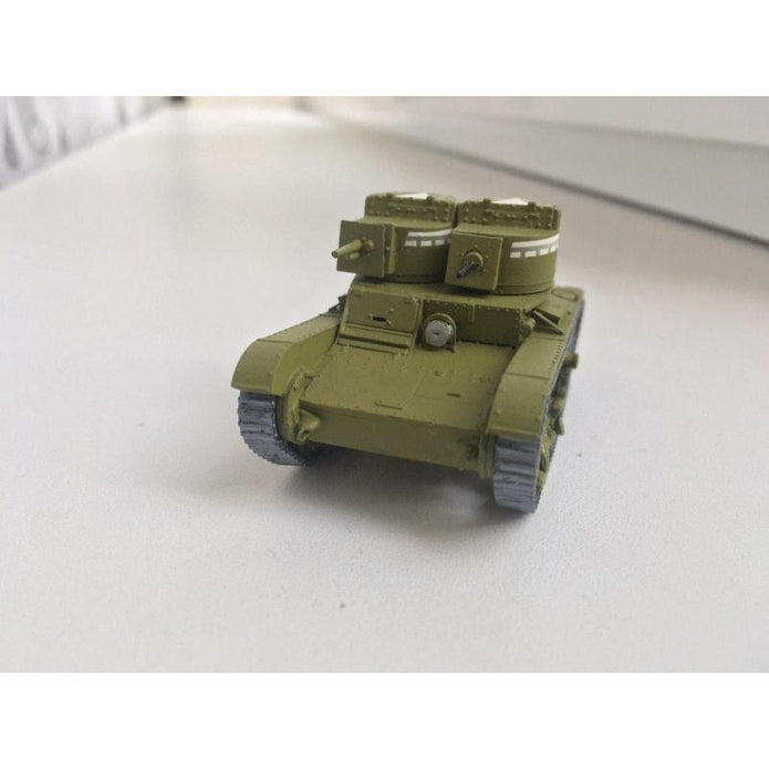 UMT 316 T-26 Soviet light tank Scale 1:72 Plastic Model Tank Kit