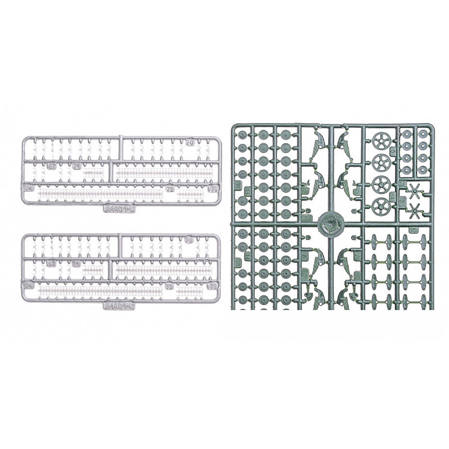 UMT 402 T-26-1E Soviet light tank Scale 1:72 Plastic Model Tank Kit