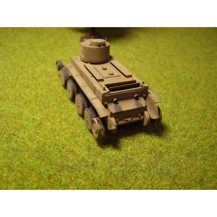 UMT 403 Christie T-3 tank Scale 1:72 Plastic Model Tank Kit