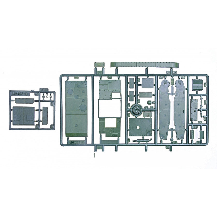 UMT 404 T-26T armored transporter / T-26TN reconnaissance observation tank Scale 1:72 Plastic Model Tank Kit