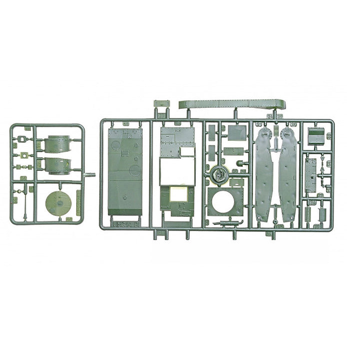 UMT 405 T-26/BT-2 Soviet light tank Scale 1:72 Plastic Model Tank Kit