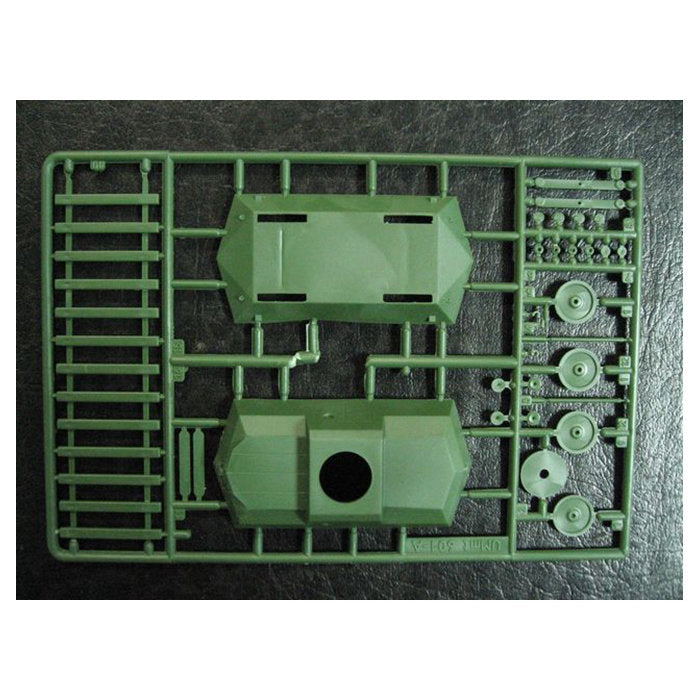 UMT 602 Armored self-propelled railroad car D-37 Scale 1:72 Plastic Model Armoured Wagon Kit