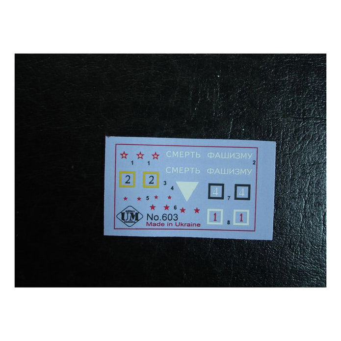 UMT 603 Armored self-propelled railroad car BD-41 Scale 1:72 Plastic Model Armoured Wagon Kit
