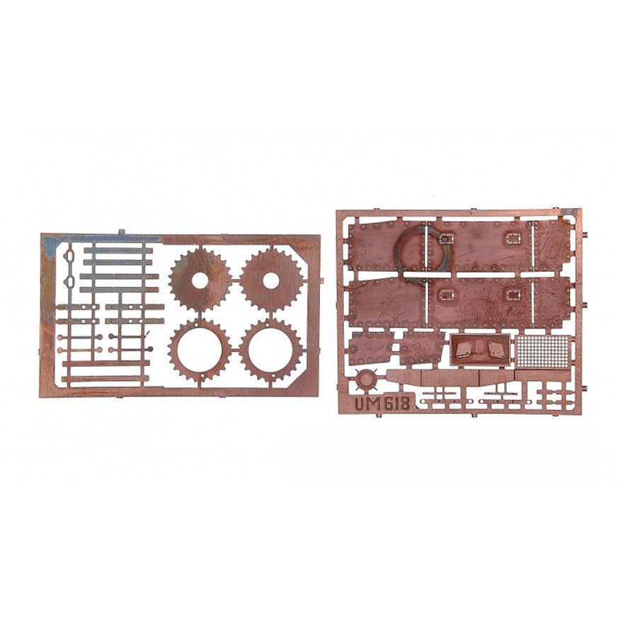 UMT 618 Vickers 6 ton light tank model E, version A Scale 1:72 Plastic Model Tank Kit