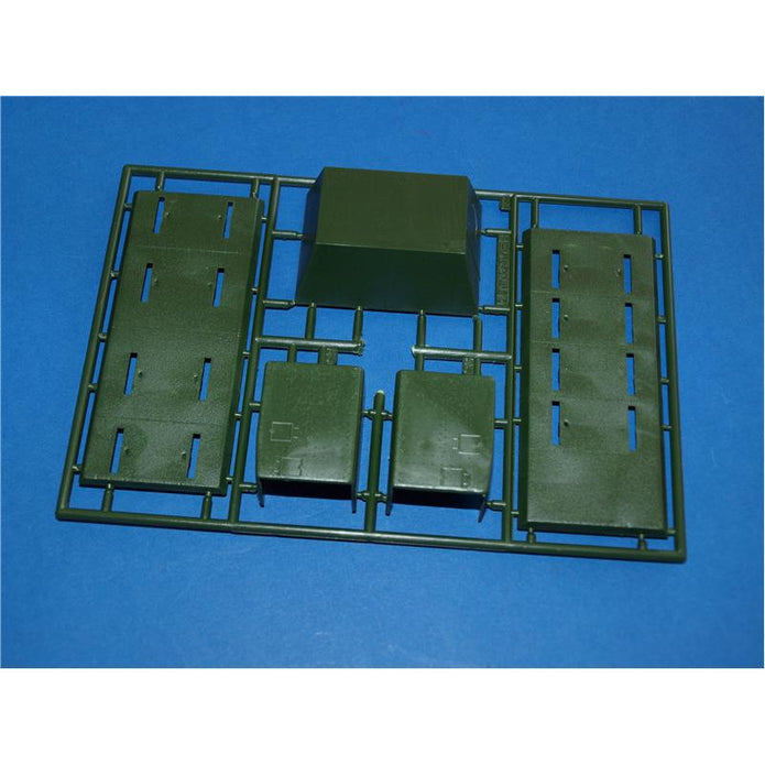 UMT 636 Armored train 'A Fascism Fighter', base variant Scale 1:72 Plastic Model Armoured Train Kit