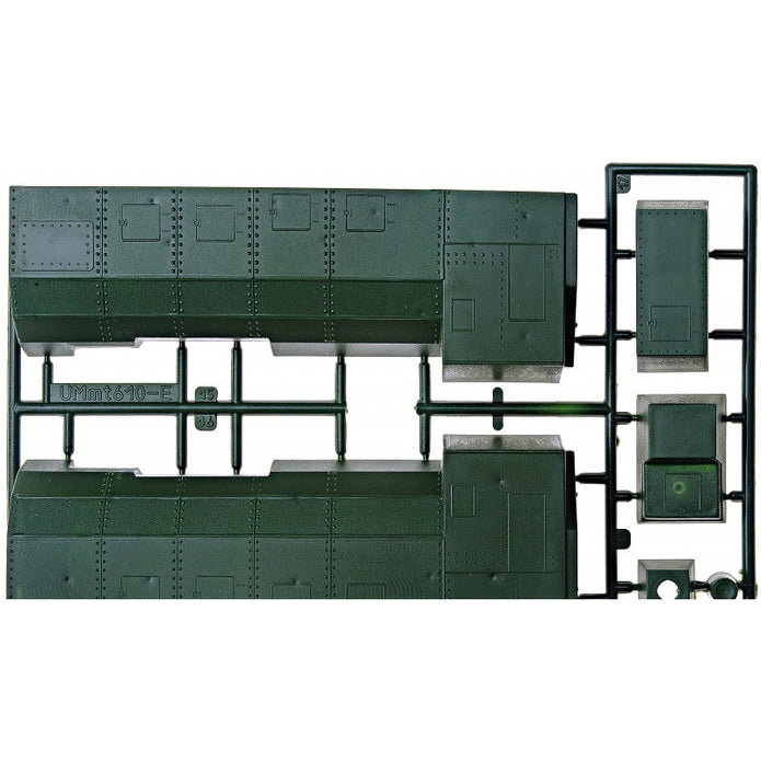 UMT 636 Armored train 'A Fascism Fighter', base variant Scale 1:72 Plastic Model Armoured Train Kit