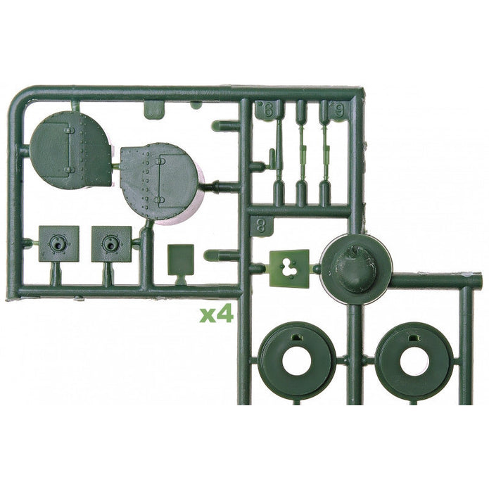 UMT 637 Wholesale: Armored train 'Dzerzhinets' Scale 1:72 Plastic Model Armoured Train Kit