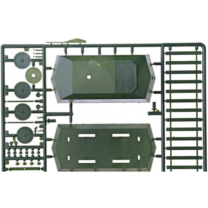 UMT 638 Heavy Armored Railcar BDT Scale 1:72 Plastic Model Armoured Wagon Kit