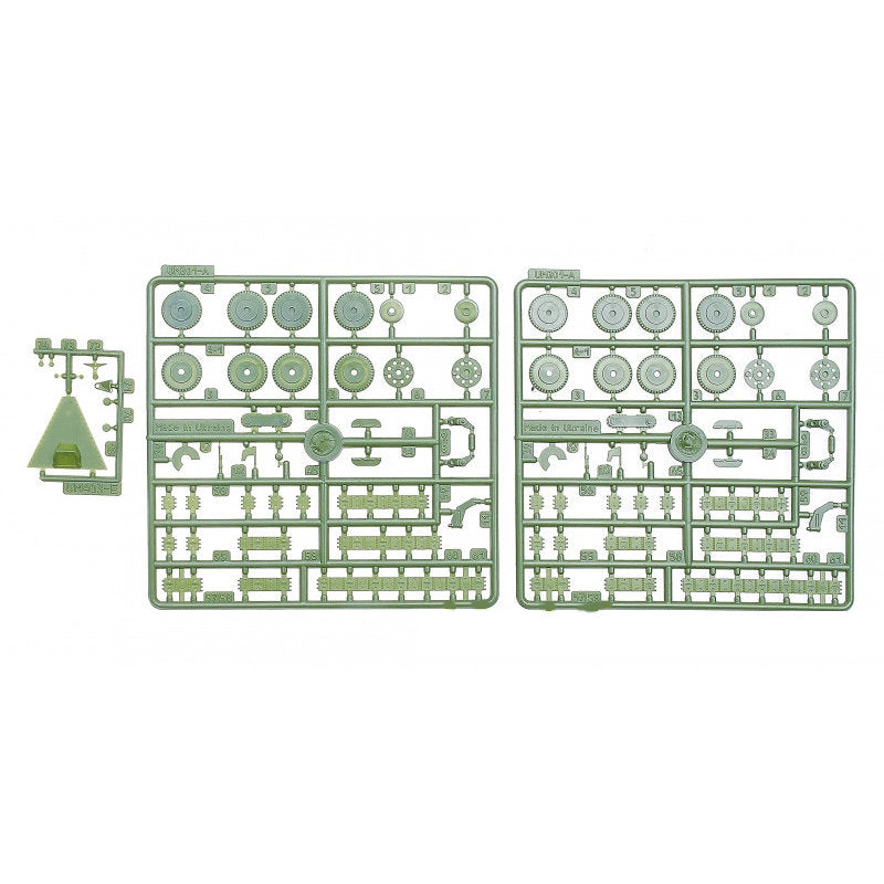 UMT 661 U,S, armored vehicle of a cavalry Scale 1:72 Plastic Model Armoured car Kit