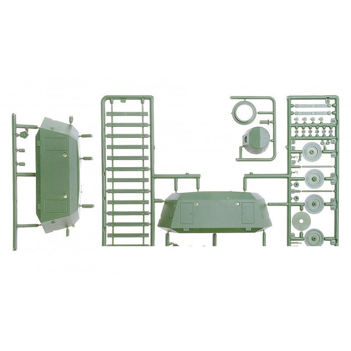 UMT 662 Armored car-carrier (DTR) Scale 1:72 Plastic Model Armoured Wagon Kit