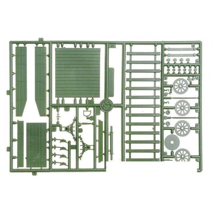 UMT 665 Armored train "Stalinets" Scale 1:72 Plastic Model Armoured Train Kit
