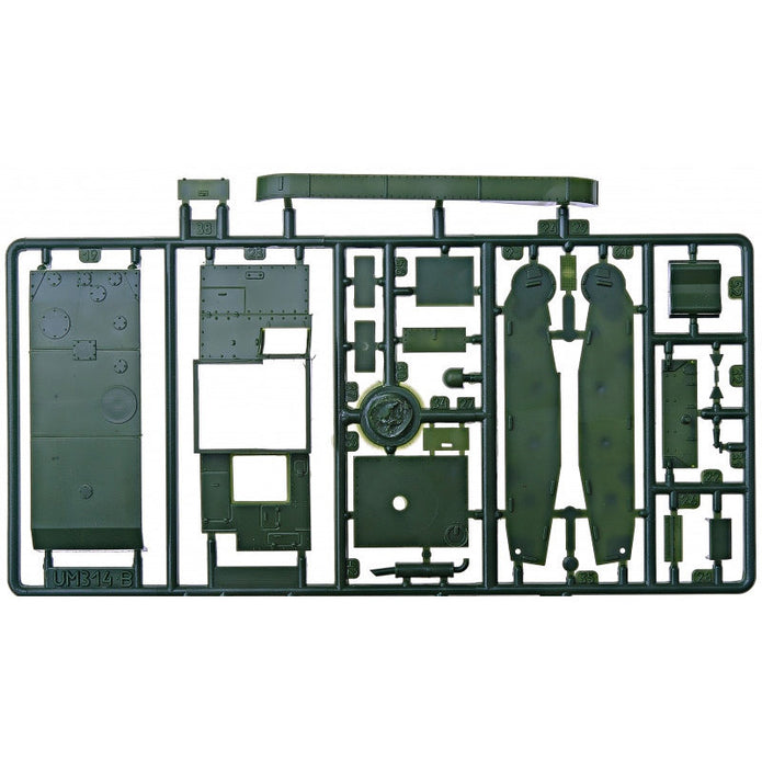 UMT 671-01 Vickers E Mk,A British tank (made for Poland), plastic tracks Scale 1:72 Plastic Model Tank Kit
