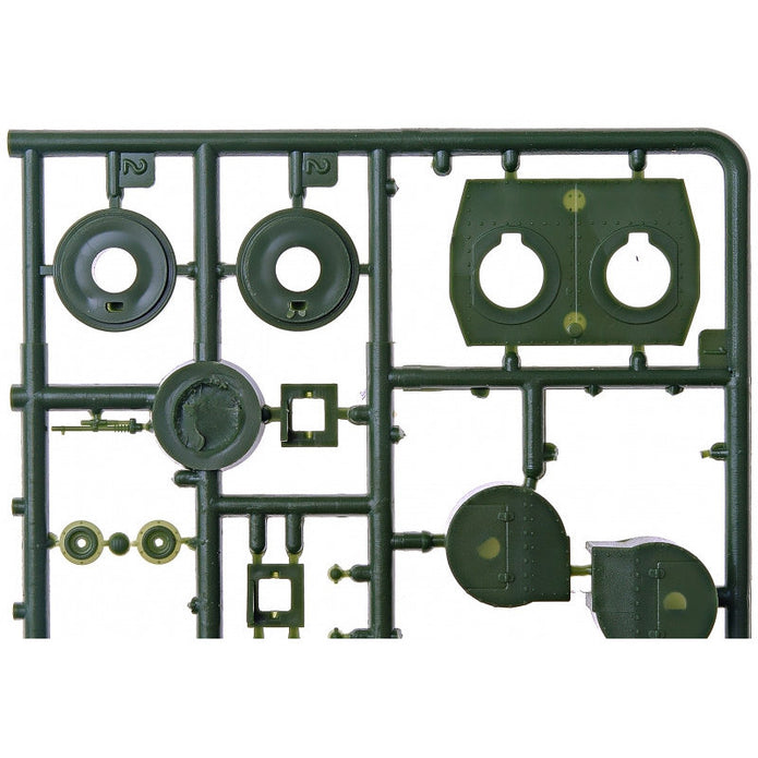 UMT 671-01 Vickers E Mk,A British tank (made for Poland), plastic tracks Scale 1:72 Plastic Model Tank Kit