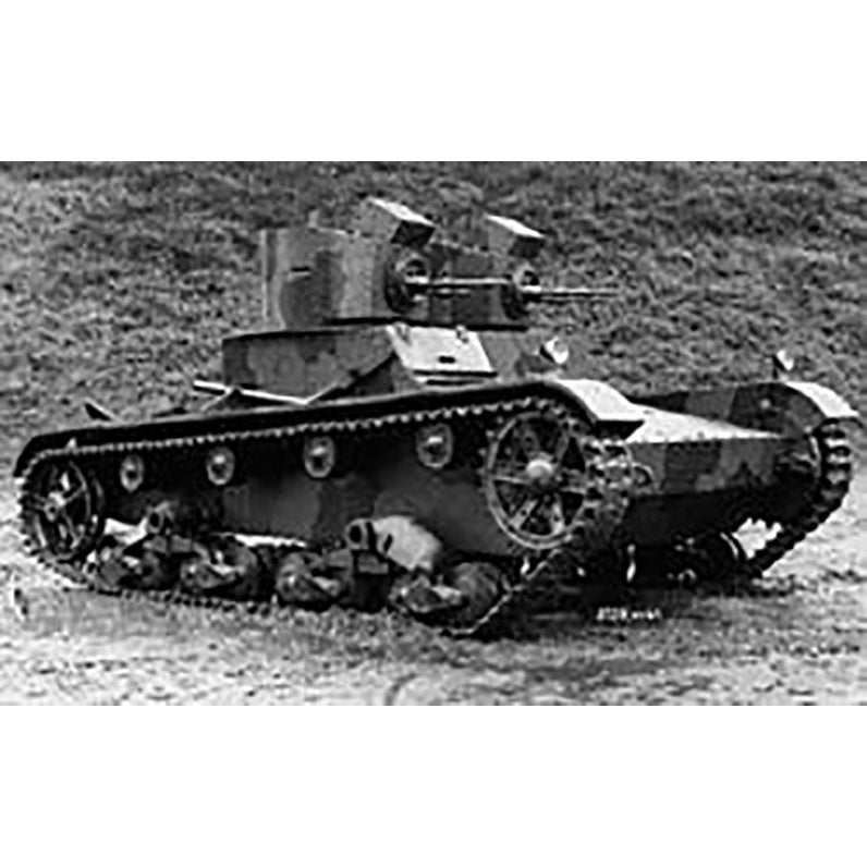 UMT 671 Vickers E Mk,A British tank (made for Poland), rubber tracks Scale 1:72 Plastic Model Tank Kit