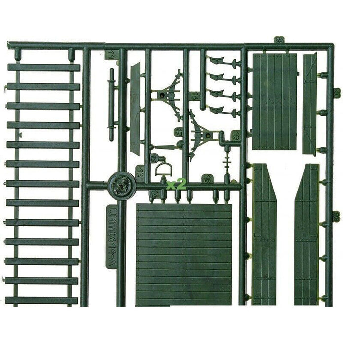 UMT 678 Armored train of type BP-43 "Soviet railroader" (в„–2, the 61st SATD) Scale 1:72 Plastic Model Armoured Train Kit