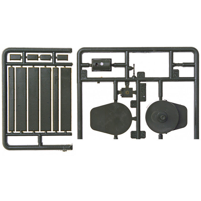 UMT 681 HBT-7 Chemical tank Scale 1:72 Plastic Model Tank Kit