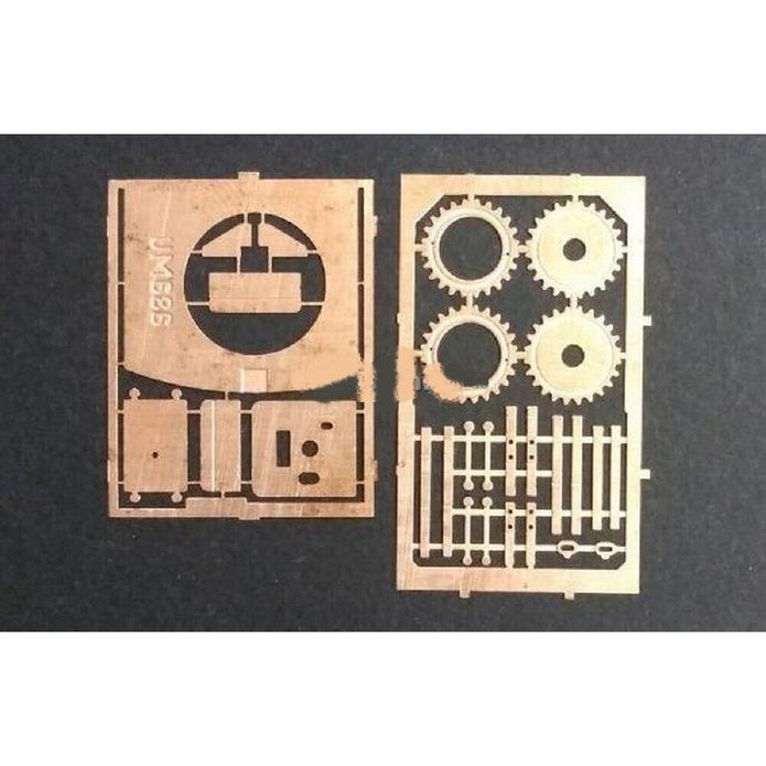 UMT 686 T-26 tank with cylindrical turret and 76,2mm tunk gun (KT-28) Scale 1:72 Plastic Model Tank Kit