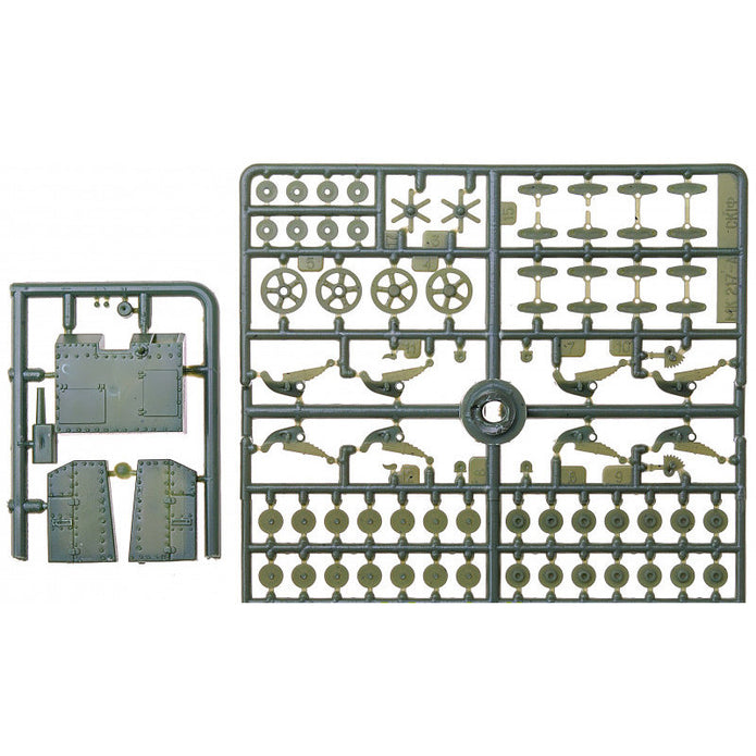 UMT 689 AT-1 Soviet artillery self-propelled gun with rubber tracks Scale 1:72 Plastic Model Self-propelled gun Kit