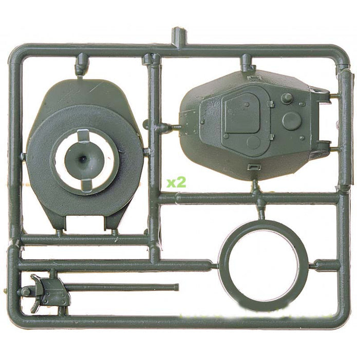 UMT 691 Armored platform of the armored trains "Kozma Minin" and "Ilya Muromets" Scale 1:72 Plastic Model Armoured Wagon Kit