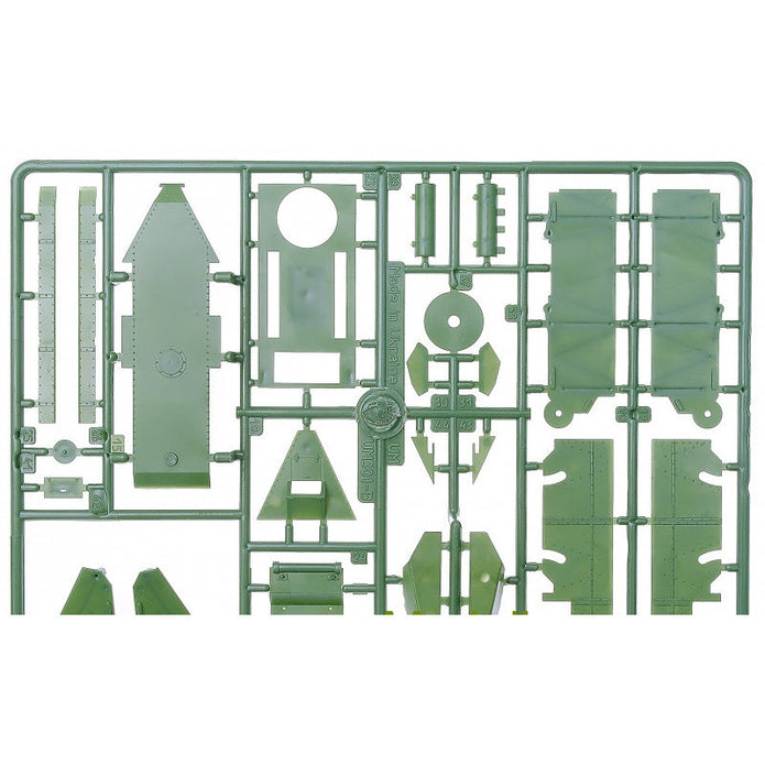 UMT 301 BT-5 Soviet wheel-track tank Scale 1:72 Plastic Model Tank Kit